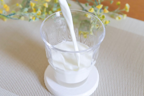 美味しそうな北海道産のミルク